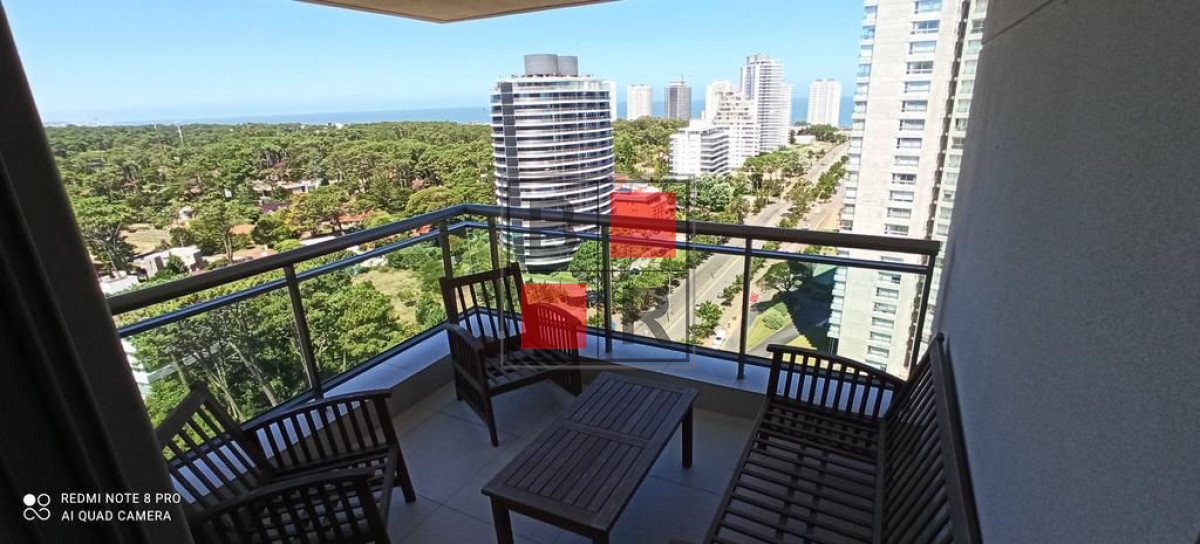 Apartamento ID.1021 - EDIFICIO ALTA GAMA ALQUILER EXCELENTE VISTA Y EQUIPAMIENTO