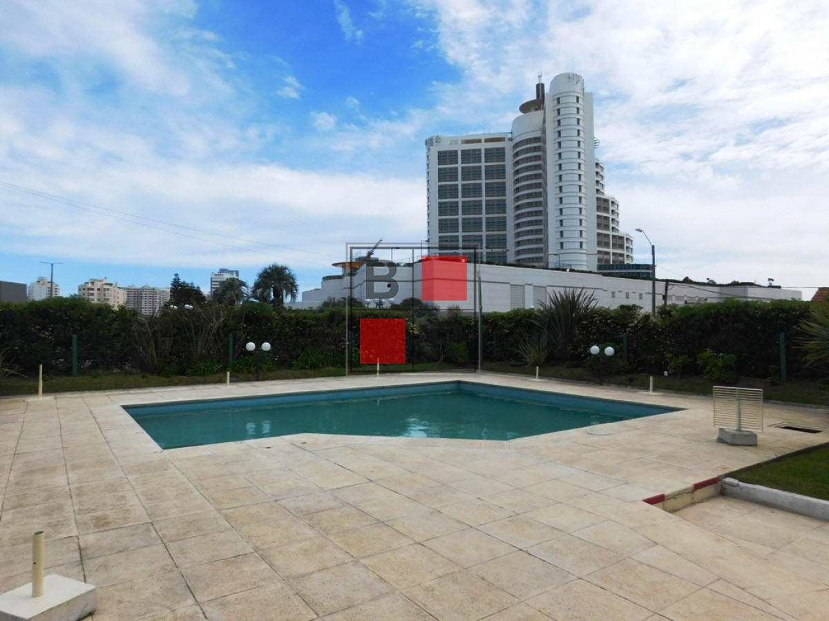 Apartamento ID.962 - EDIFICIO MUY LINDO PLAYA MANSA.
