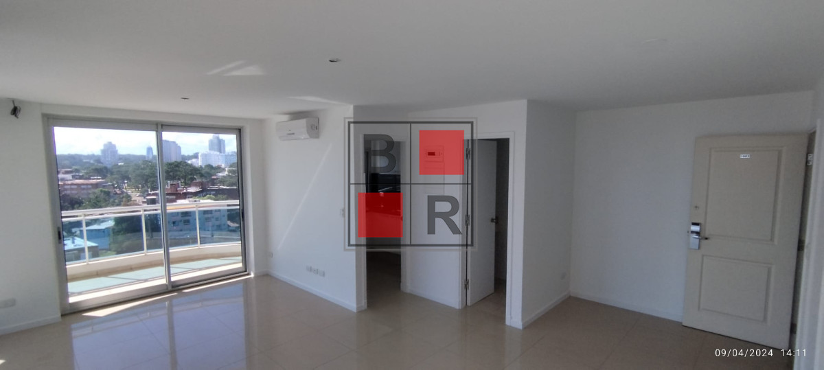 Apartamento ID.985 - TORRE A PASOS DE PLAYA MANSA FRENTE A HOTEL ENJOY MUY BUENA INVERSION Y MUY BUENA RENTABILIDAD.-