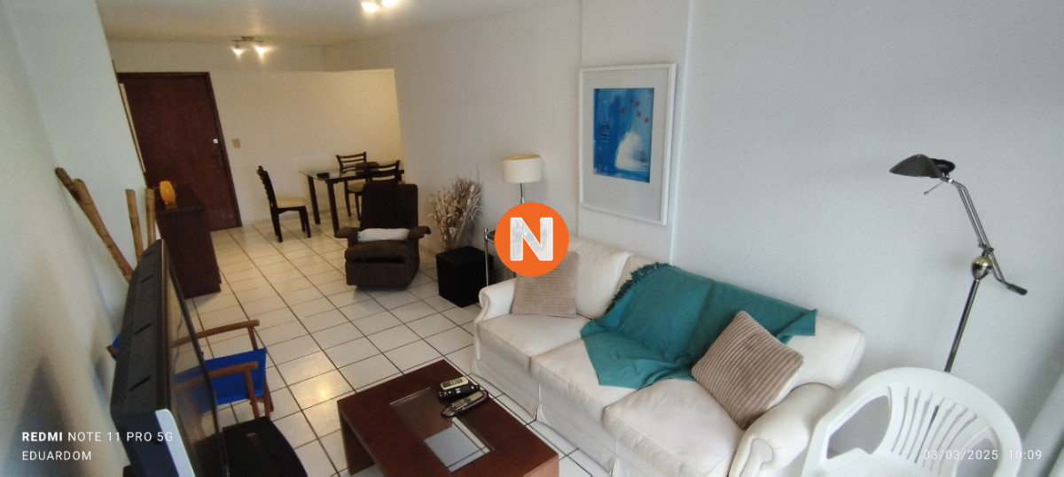 Apartamento Ref.222015 - Muy lindo apartamento amplio con buena orientacion 2 dormitorio con garaje y servicios del complejo.