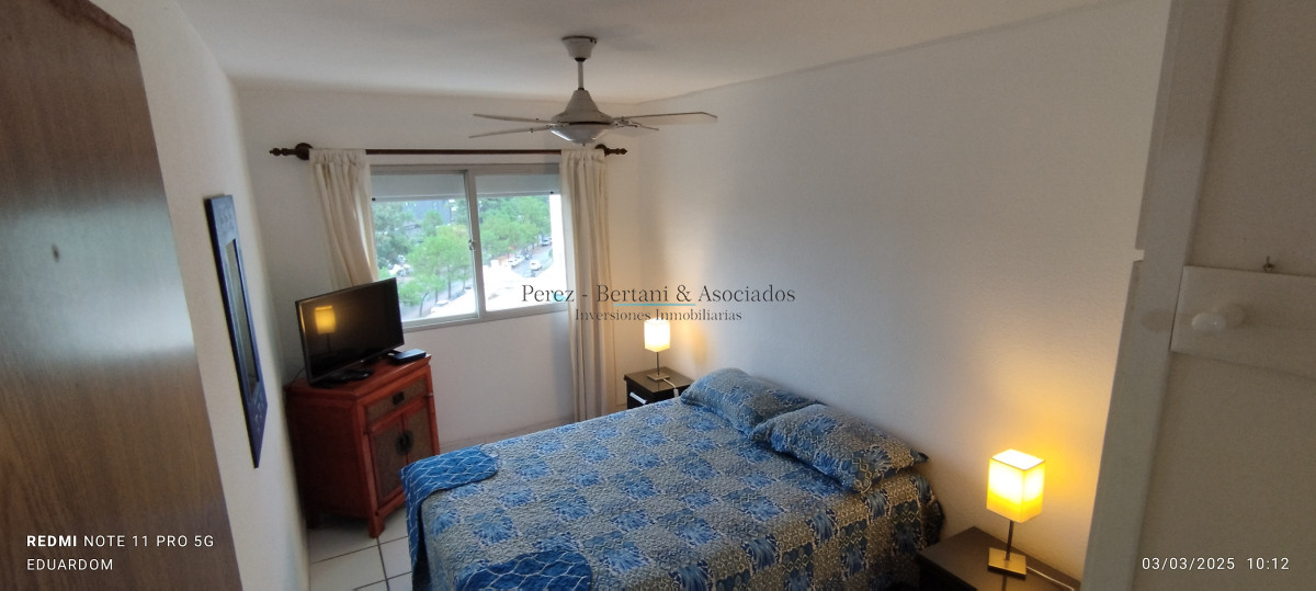 Apartamento ID.123 - Muy lindo apartamento amplio con buena orientación 2 dormitorios  2 baños terraza garaje en sub suelo.- recepción, servicios varios piscina barbacoas