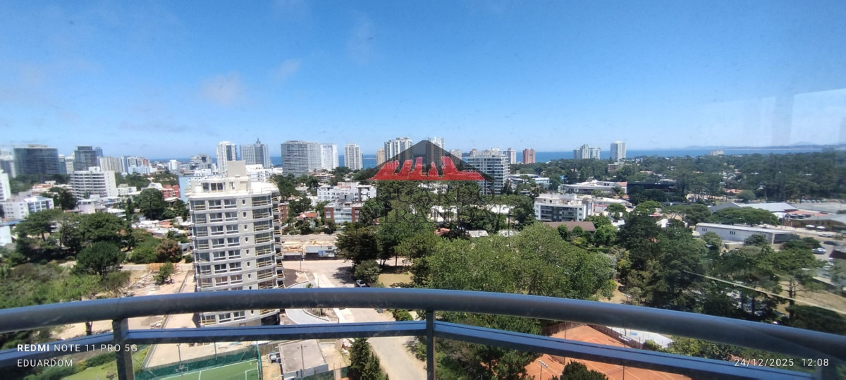 TORRES OCEAN DRIVE.- Av Roosevelt Playa Brava, excelente complejo.-  - EMP913A