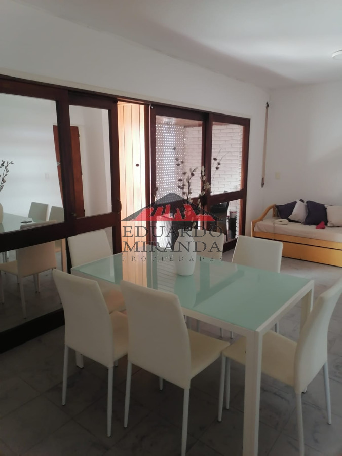 lindo apartamento a pasos de playa brava mansa y peninsula. - EMP2253A