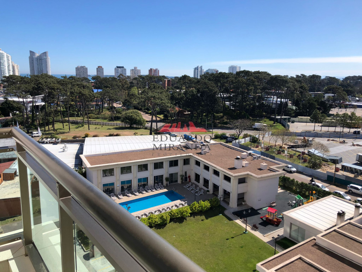 Apartamento en Torre a estrenar con todos los servicios.-  - EMP2276A