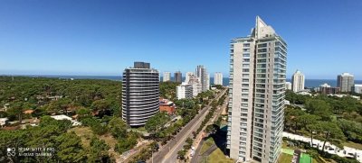 EXCELENTE APARTAMETNO CON VISTA PANORAMICA TORRE DE ALTA GAMA
