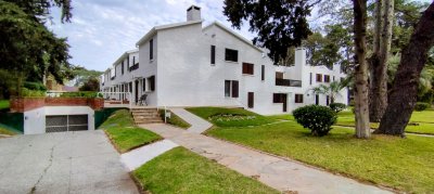 LINDO COMPLEJO DE APARTAMENTOS A PASOS DE PUNTA SHOPPING.PUNTA DEL ESTE