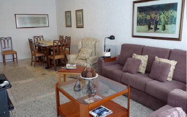 Apartamento en venta en zona de Cantegril. 3 dormitorios y demás con garaje.