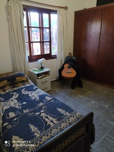 muy linda casa con piscina climatizada para descanso temporal 4 dormitorios tres baÑos living comedor cocina comedor barbacoa parrilla gran parque. - emp219c