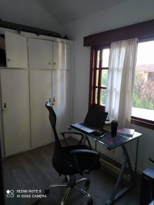 muy linda casa con piscina climatizada para descanso temporal 4 dormitorios tres baÑos living comedor cocina comedor barbacoa parrilla gran parque. - emp219c