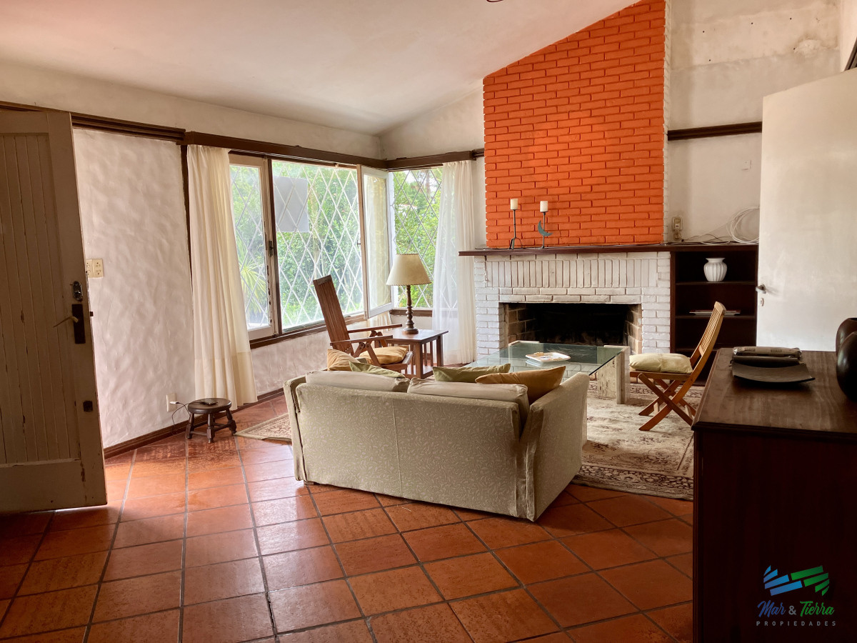 Casa ID.5067 - Casa en venta en Cantegril, oportunidad.