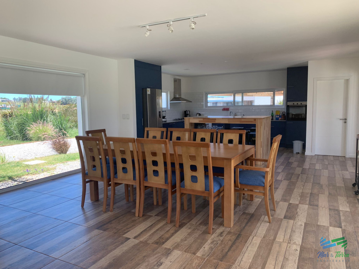Casa ID.4626 - Moderna casa en El Quijote en venta y alquiler