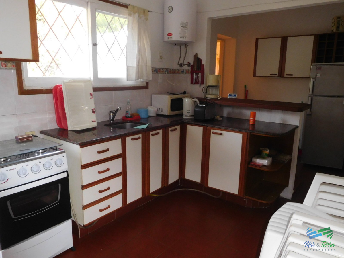 Casa ID.4296 - Vendo casa 4 dormitorios, barrio el Golf, Punta del Este