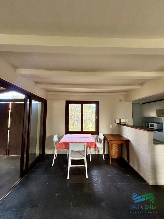 Casa ID.5799 - Casa en Barrio privado con piscina y cancha de tenis.Zona Pinares 
