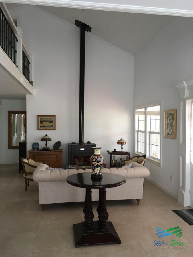 Casa ID.5655 - En venta Casa 3 dormitorios en barrio privado El Quijote, La Barra, Punta del Este