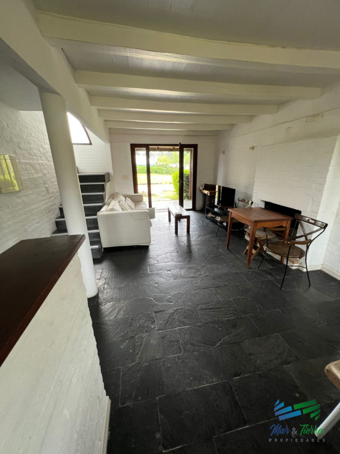 Casa ID.5799 - Casa en Barrio privado con piscina y cancha de tenis.Zona Pinares 