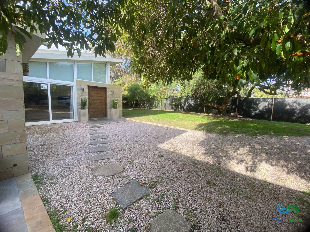 Casa ID.4573 - Casa en venta y alquiler anual, en Mansa.