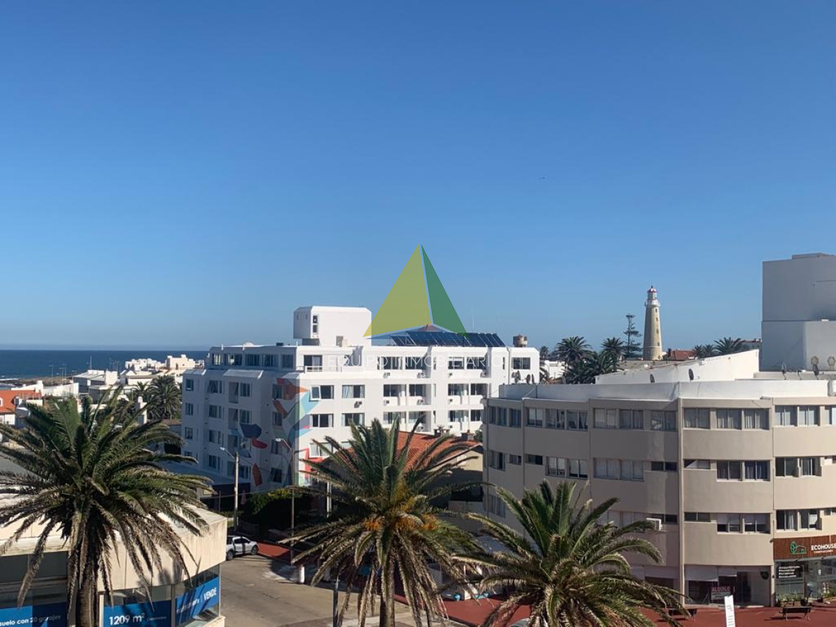 Apartamento en venta a 100 mts del Puerto. - Ref : EQP8003 - EQU8003A
