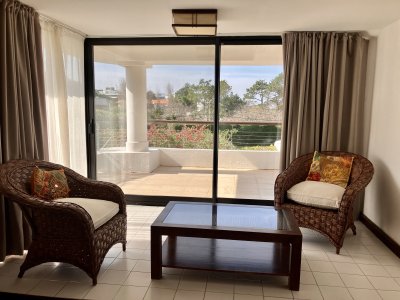 Apartamento en la Brava 3 dormitorios con terraza y cochera - DMC13936A