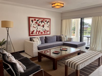 Apartamento en la Brava 3 dormitorios con terraza y cochera - DMC13936A