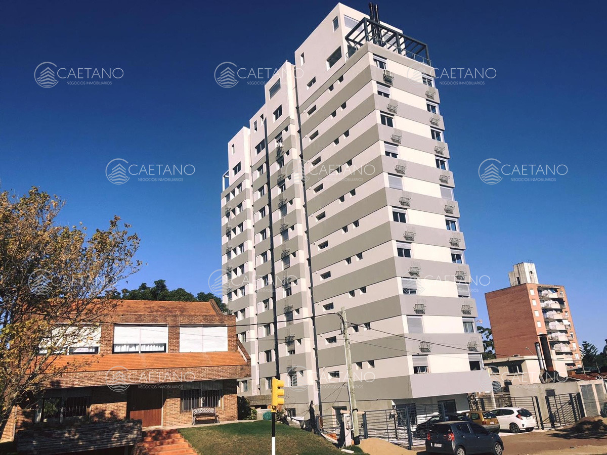 Apartamento en venta de 2 dormitorios en Maldonado idal para renta - DMC16211A