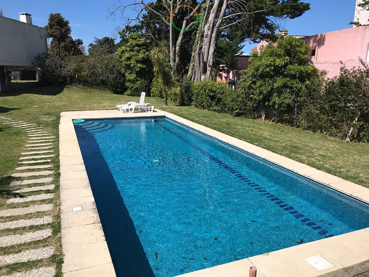 Casa ID.5159 - Casa en Mansa 4 dormitorios con piscina y barbacoa