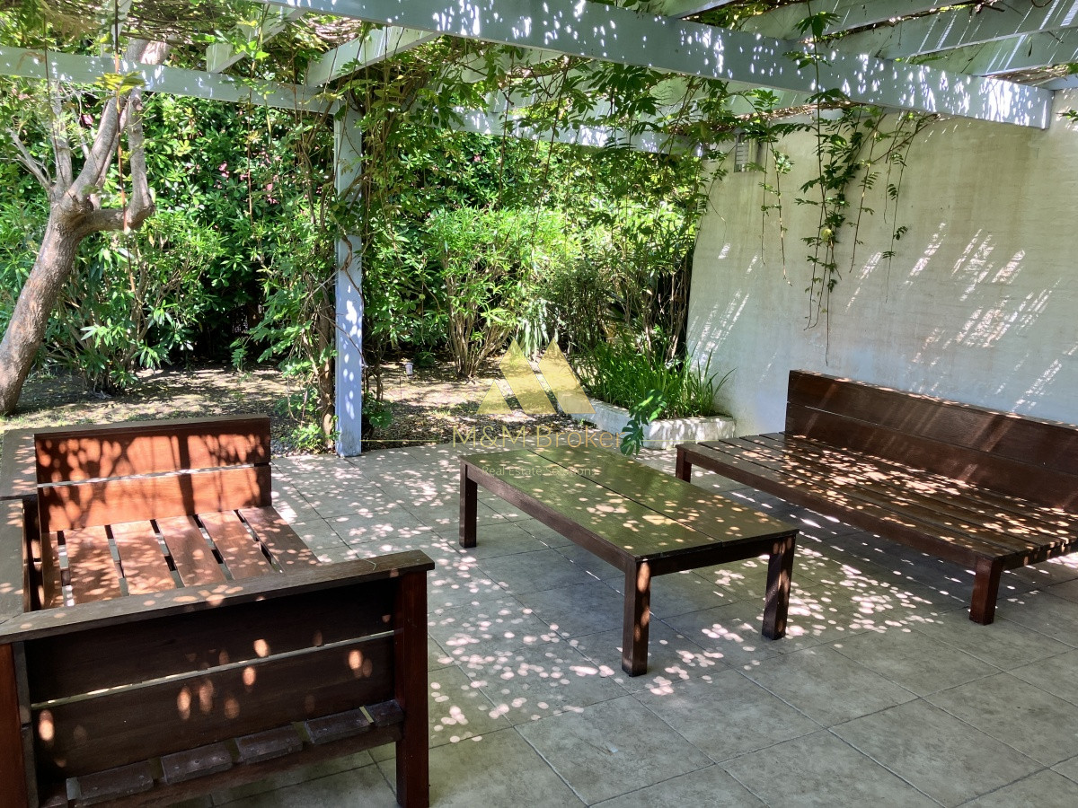 Casa ID.180 - Casa Rincón del Indio 5 dormitorios piscina garage