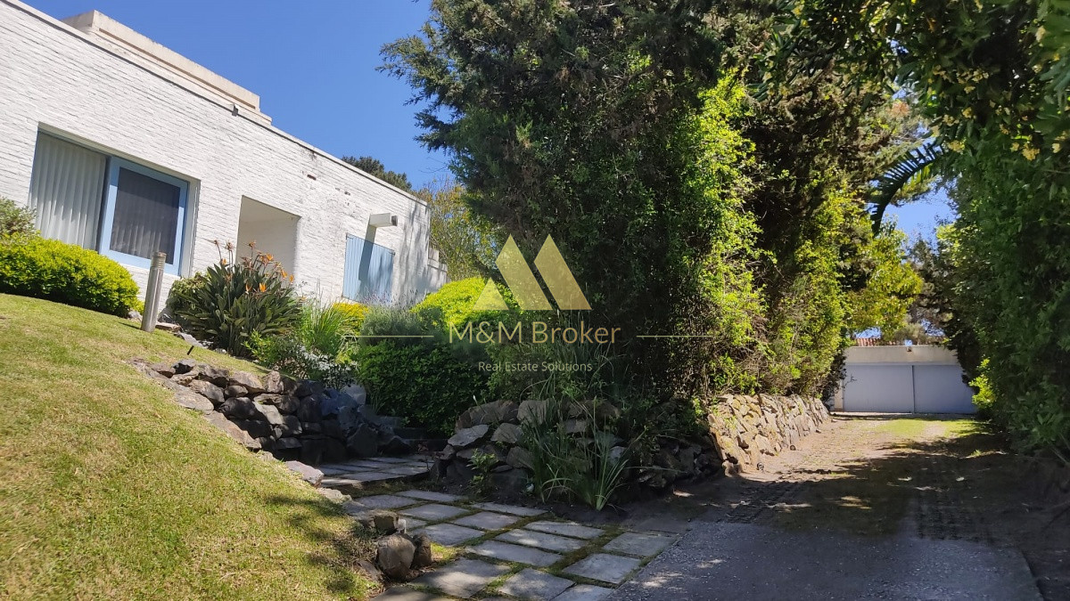Casa ID.180 - Casa Rincón del Indio 5 dormitorios piscina garage