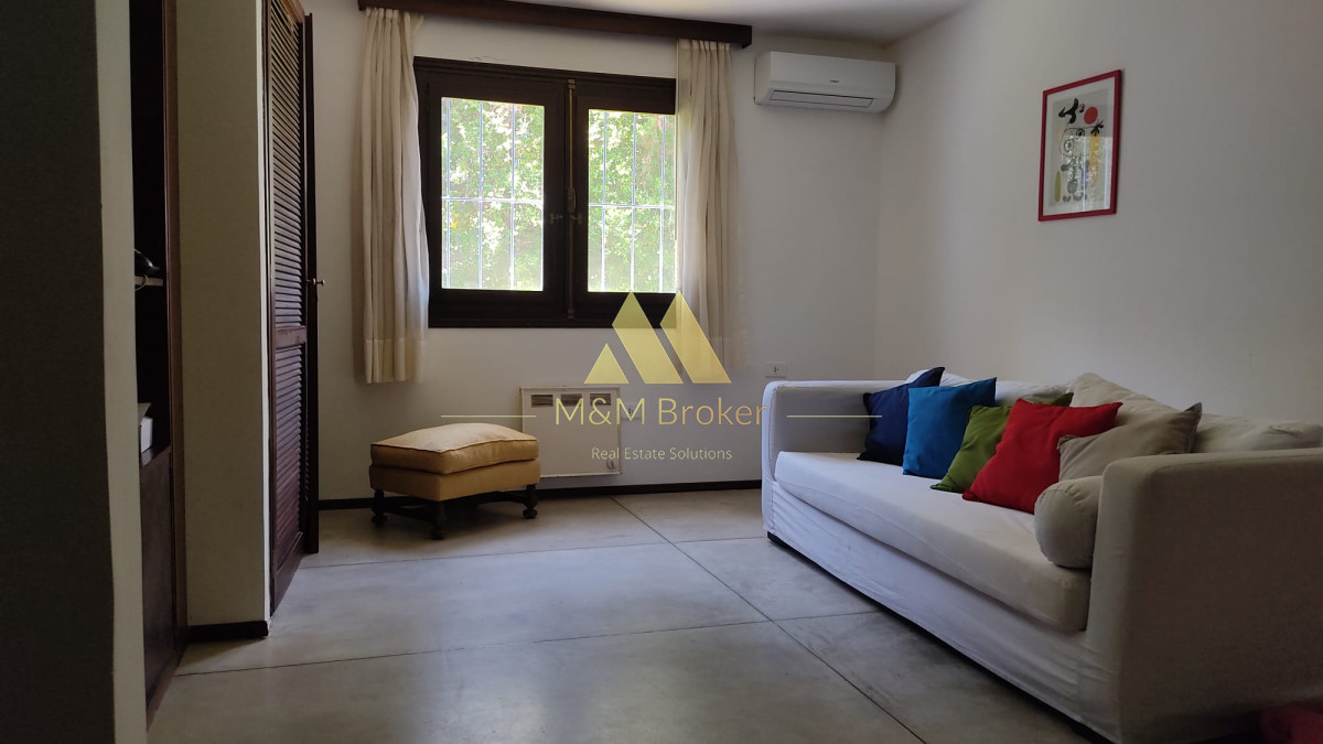 Casa ID.180 - Casa Rincón del Indio 5 dormitorios piscina garage
