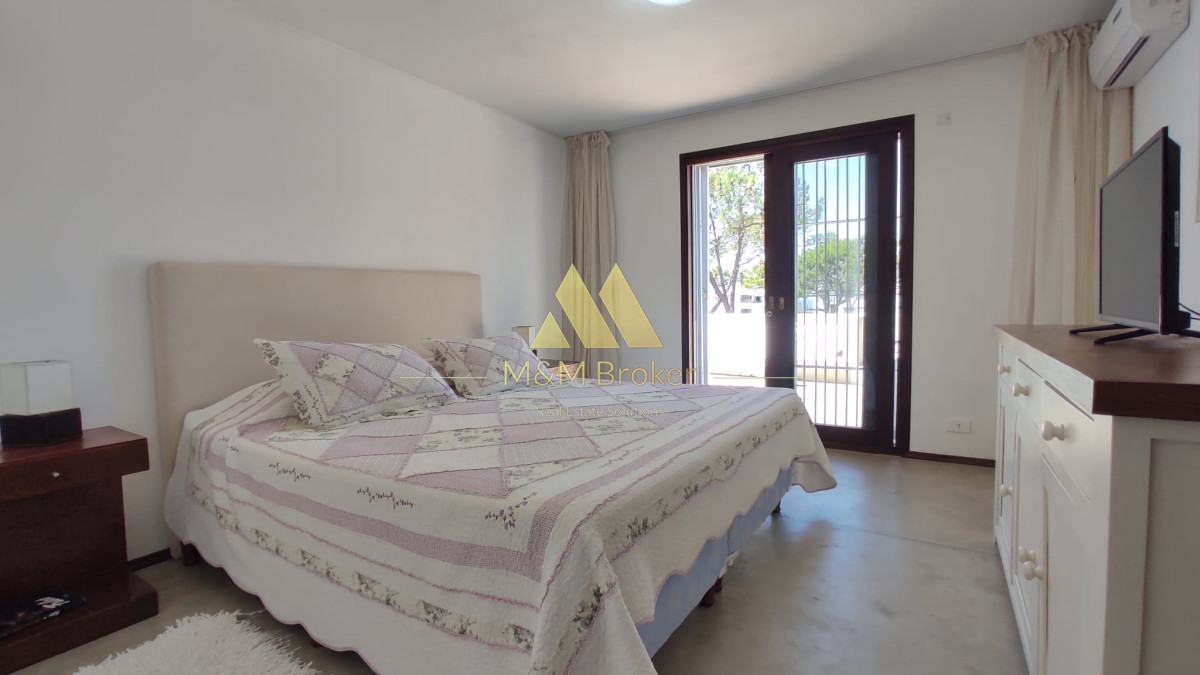 Casa ID.180 - Casa Rincón del Indio 5 dormitorios piscina garage