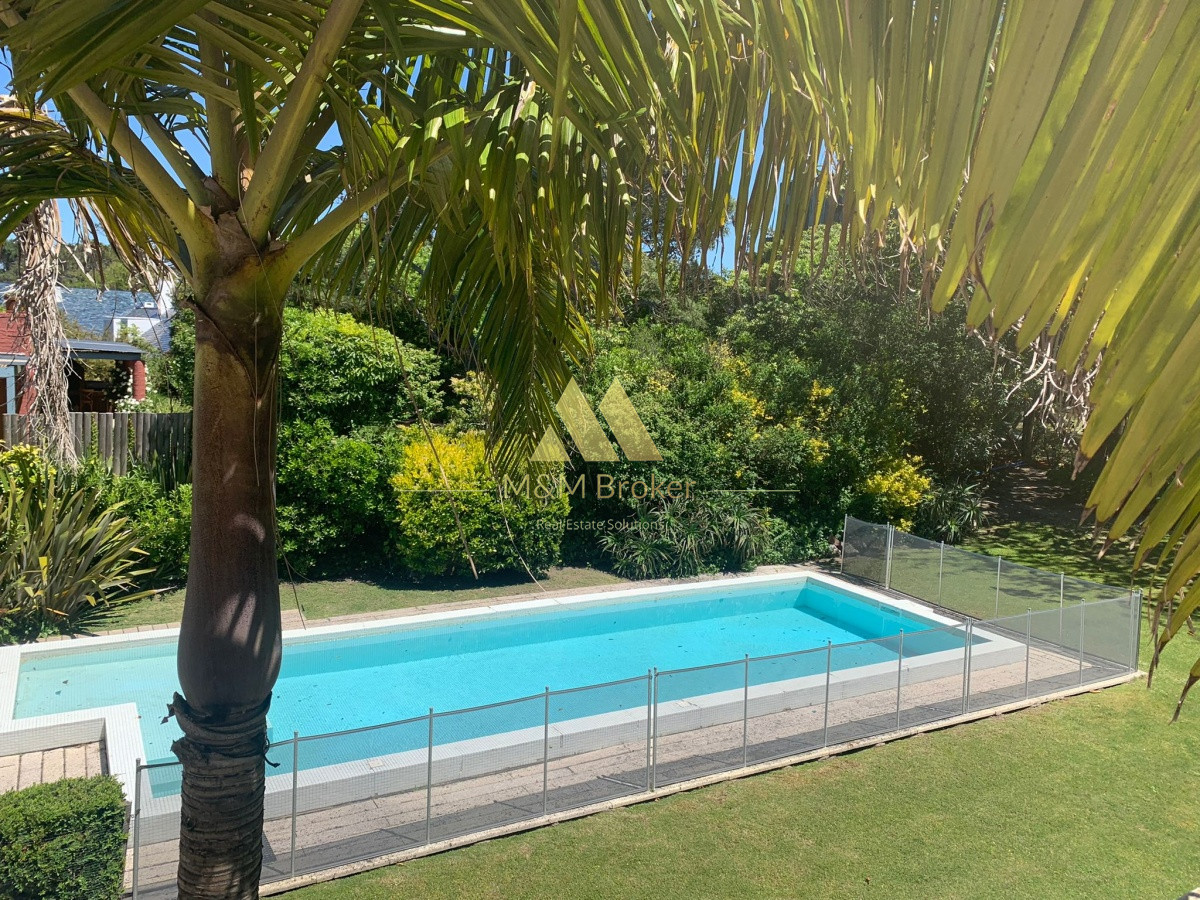 Casa ID.180 - Casa Rincón del Indio 5 dormitorios piscina garage