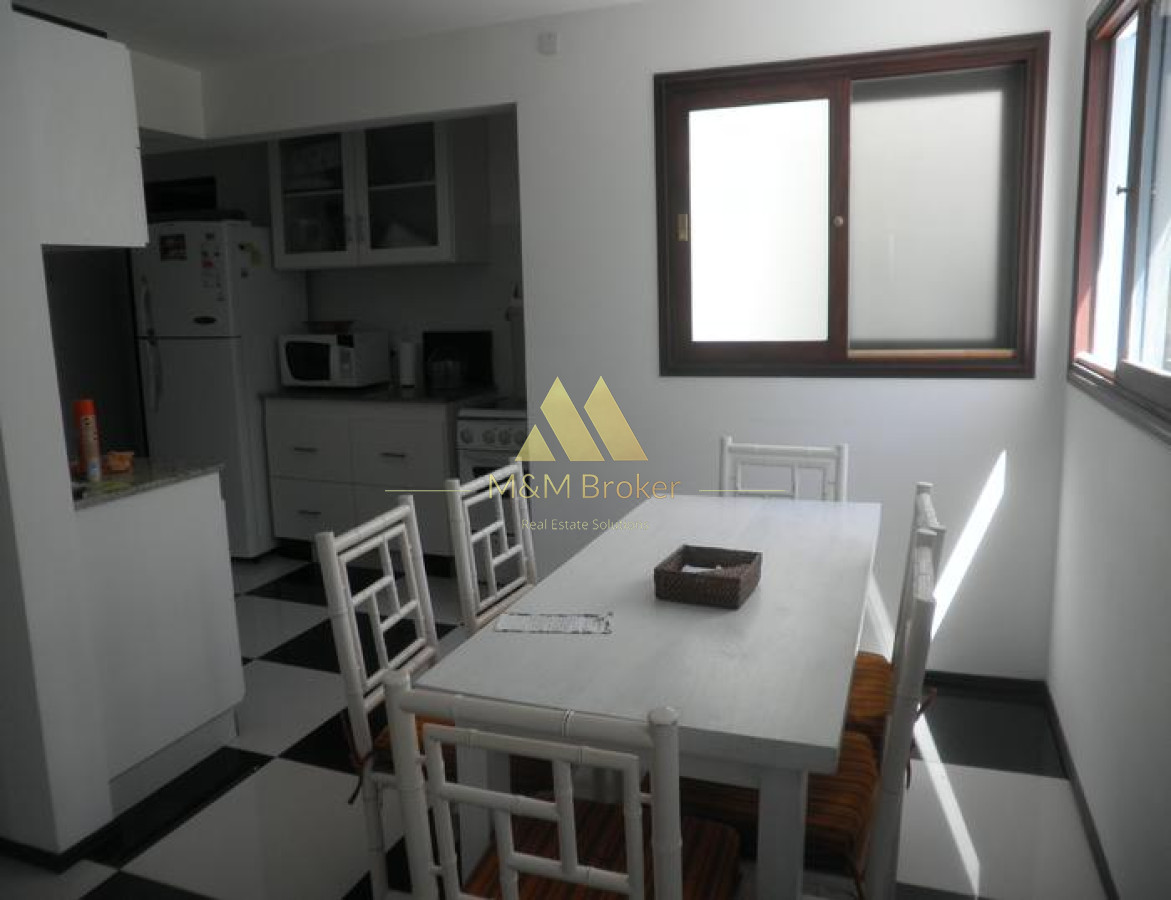 Casa ID.180 - Casa Rincón del Indio 5 dormitorios piscina garage