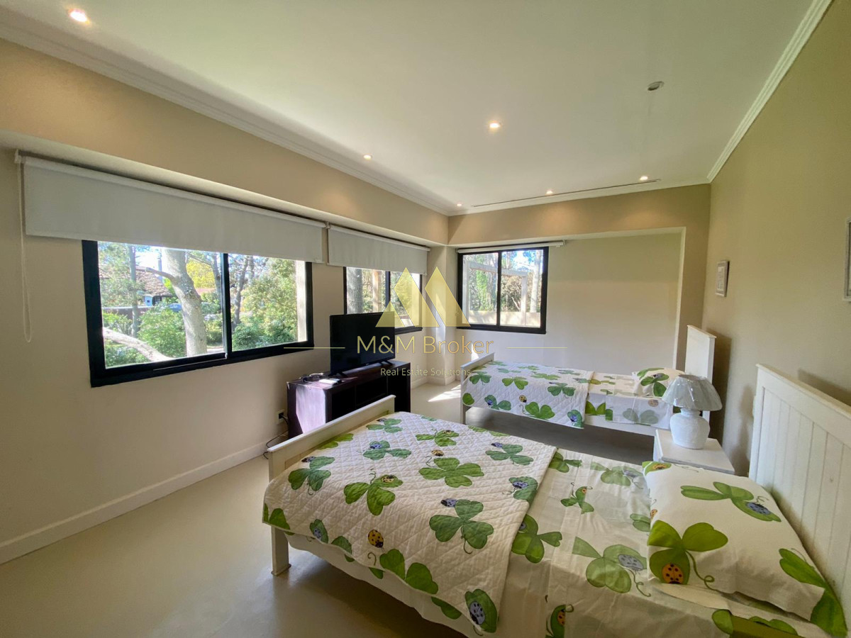 Casa ID.179 - Casa en Rincón del Indio 5 dormitorios con piscina