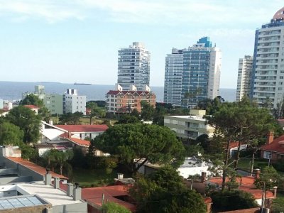 Apartamento en la Brava 2 dormitorios con terraza y garage