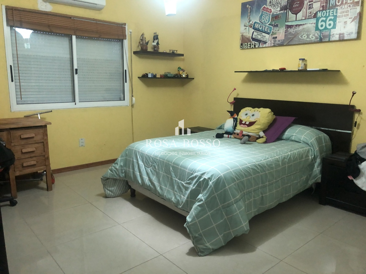 Apartamento ID.9203 - Casa en barrio privado en Jardines de Córdoba 4 dormitorios con parrillero