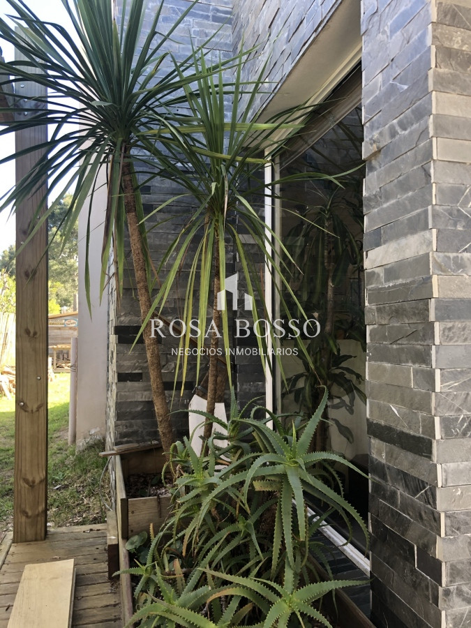 Apartamento ID.9203 - Casa en barrio privado en Jardines de Córdoba 4 dormitorios con parrillero