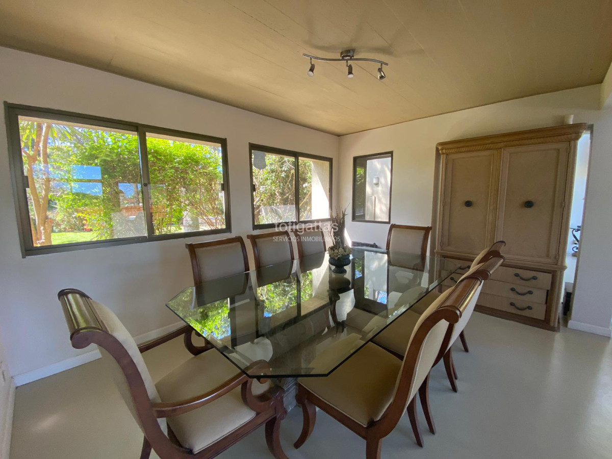 Casa ID.1425 - Casa en Rincón del Indio 5 dormitorios con piscina