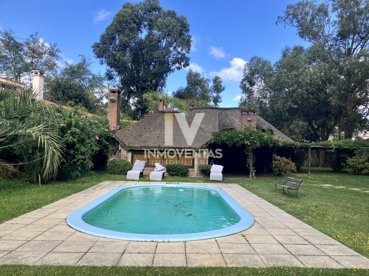 Casa ID.4206 - Cabaña en Pinares, a metros del mar....