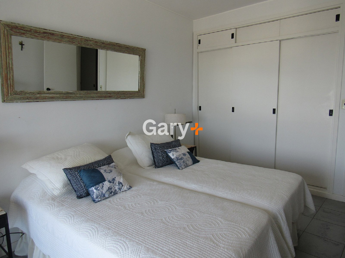 Apartamento ID.24811 - Apartamento en Península 2 dormitorios con terraza y garage