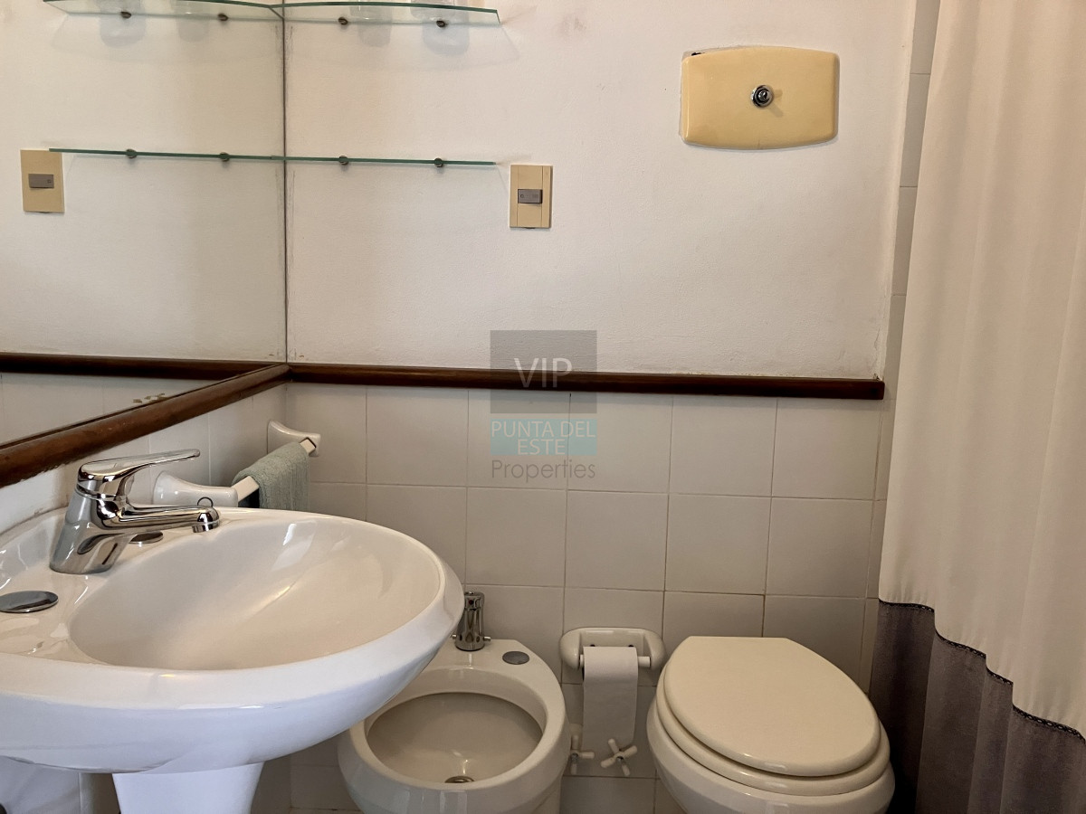 Apartamento ID.1172 - Apartamento en la Brava 3 dormitorios con terraza y cochera
