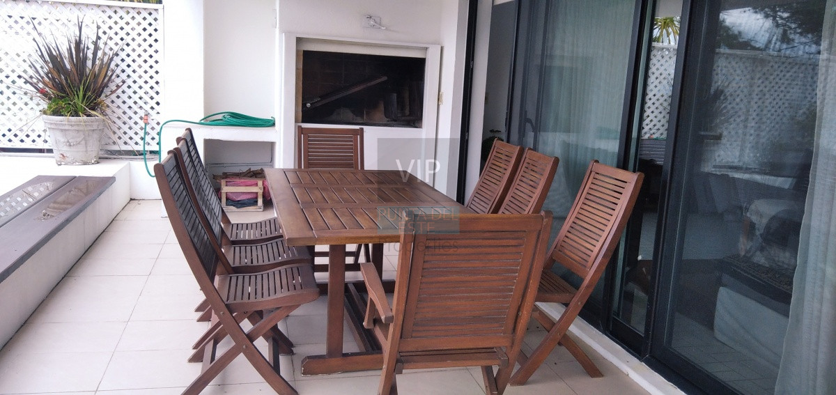 Apartamento ID.1172 - Apartamento en la Brava 3 dormitorios con terraza y cochera
