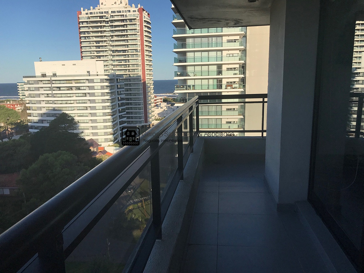 Apartamento ID.1530 - Apartamento en Brava 2 dormitorios 2 baños, garage