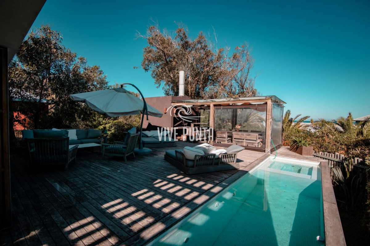 Casa ID.252 - Espectacular casa en Santa Mónica 3 dormitorios con parrilla y piscina