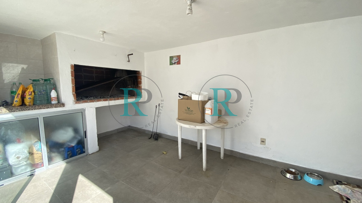 Casa ID.1565 - Quieres estar a pasos de zona comercial ?