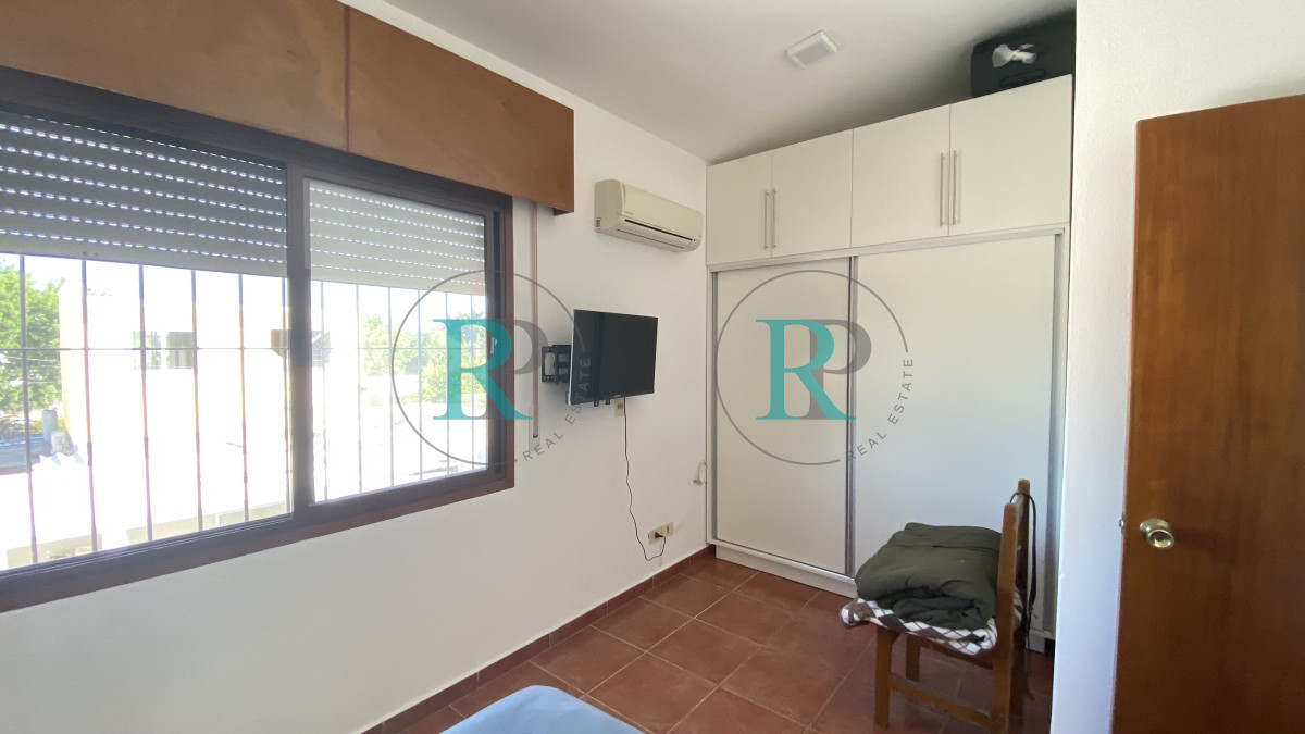 Casa ID.1565 - Quieres estar a pasos de zona comercial ?