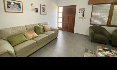 Quieres estar a pasos de zona comercial ?