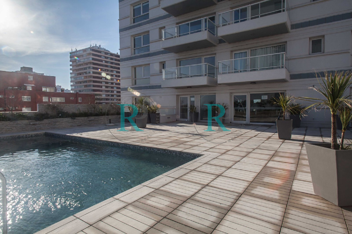 Apartamento ID.2211 - Apartamento en Península - Punta del Este