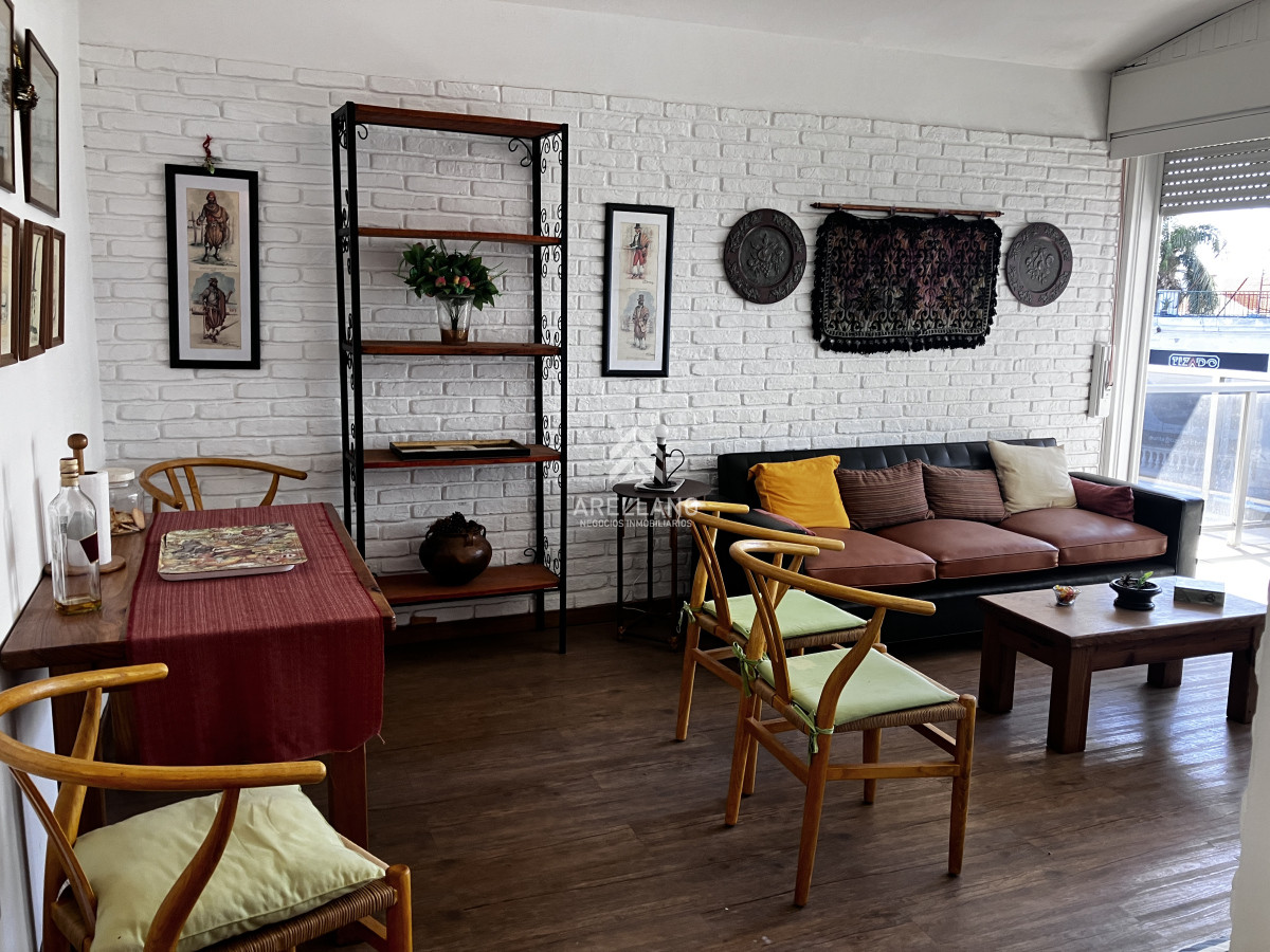 Apartamento ID.4868 - Apartamento en venta en Península con balcón.