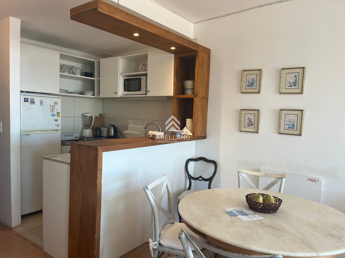 Apartamento ID.1537 - Venta Apartamento 2 dormitorios con garage en Península 