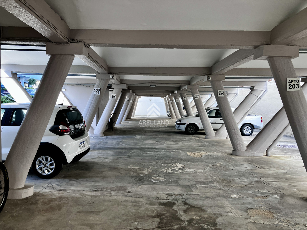 Apartamento ID.4868 - Apartamento en venta en Península con balcón.
