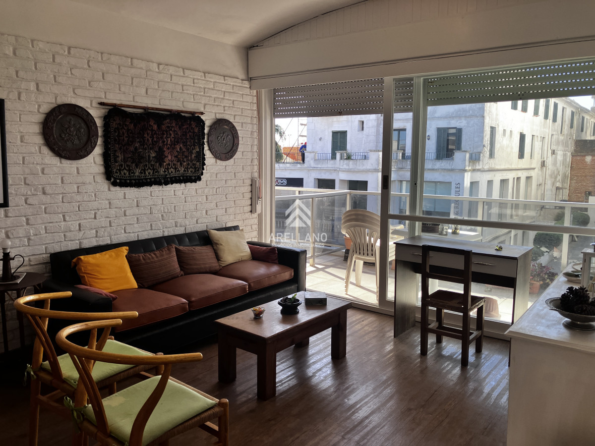 Apartamento ID.4868 - Apartamento en venta en Península con balcón.